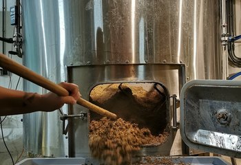 Spent grain removal at Kaapse Brouwers