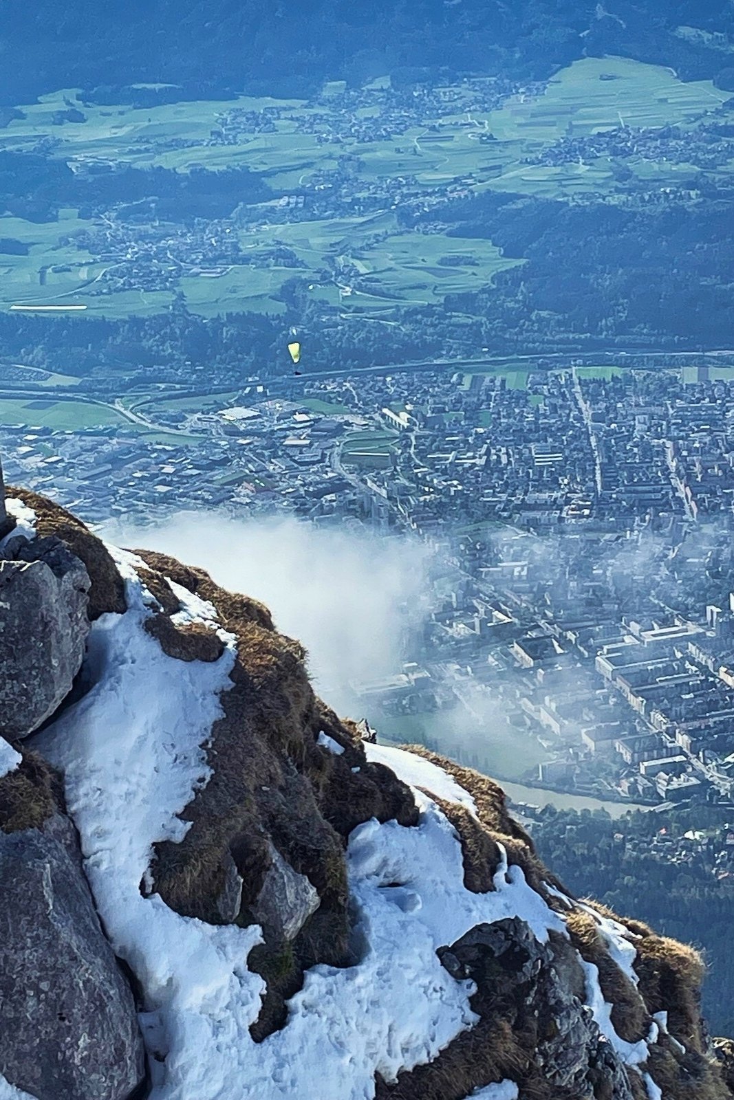 Uitzicht over Innsbruck vanuit de kabelbaan