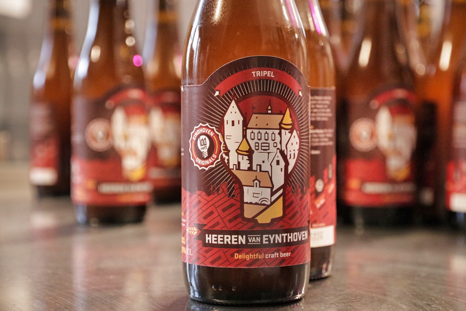 Heeren van Eindhoven is een Tripel in Belgische stijl in de serie 'Eindhoven Originals' van 100 Watt Brewery