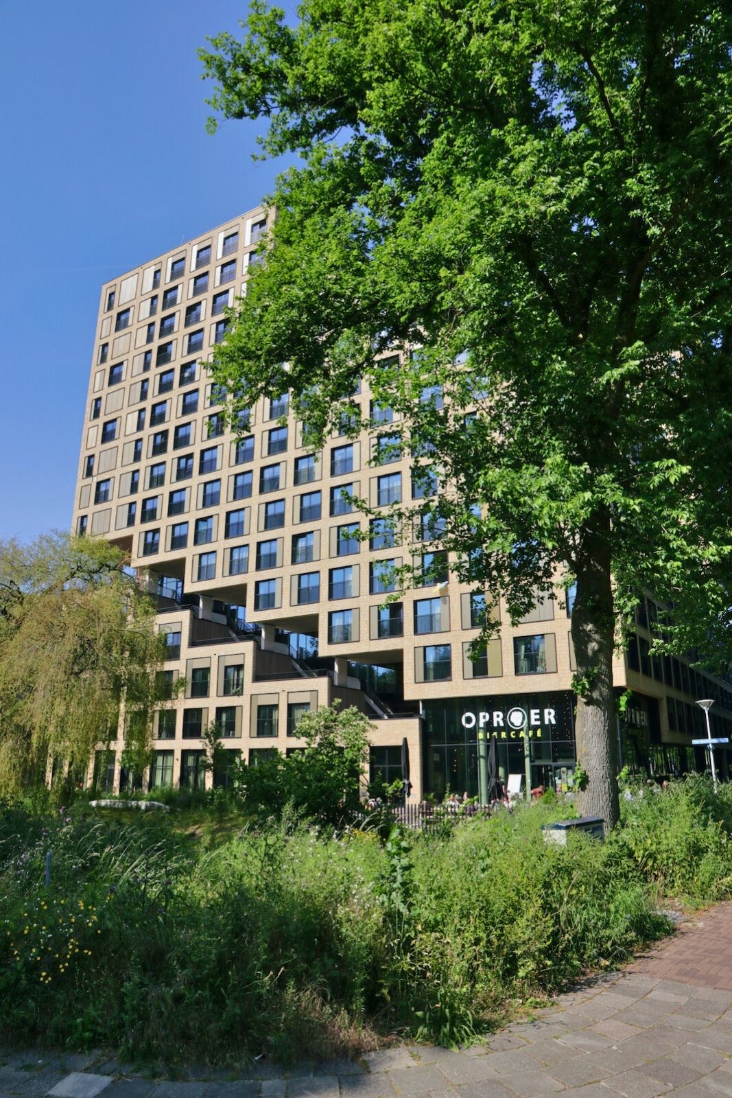 Oproer Biercafé is located on the ground floor of a residential building