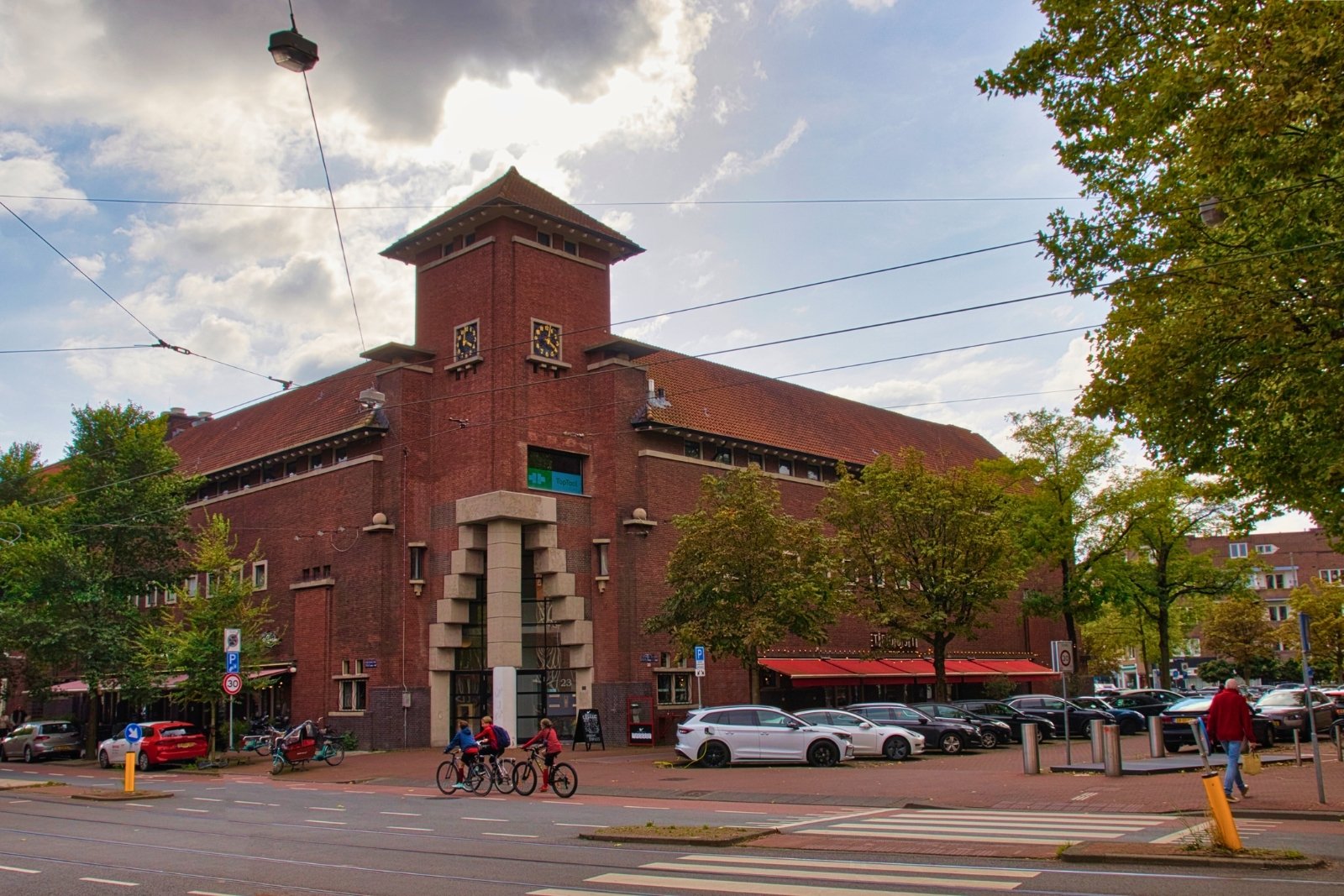 Brouwerij Troost De Pijp aan het Cornelis Troostplein