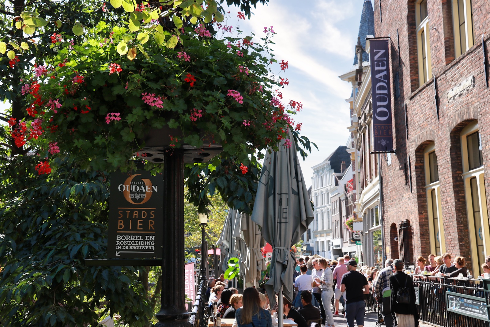 Outdoor terrace of Stadskasteel Oudaen along the Oudegracht in Utrecht