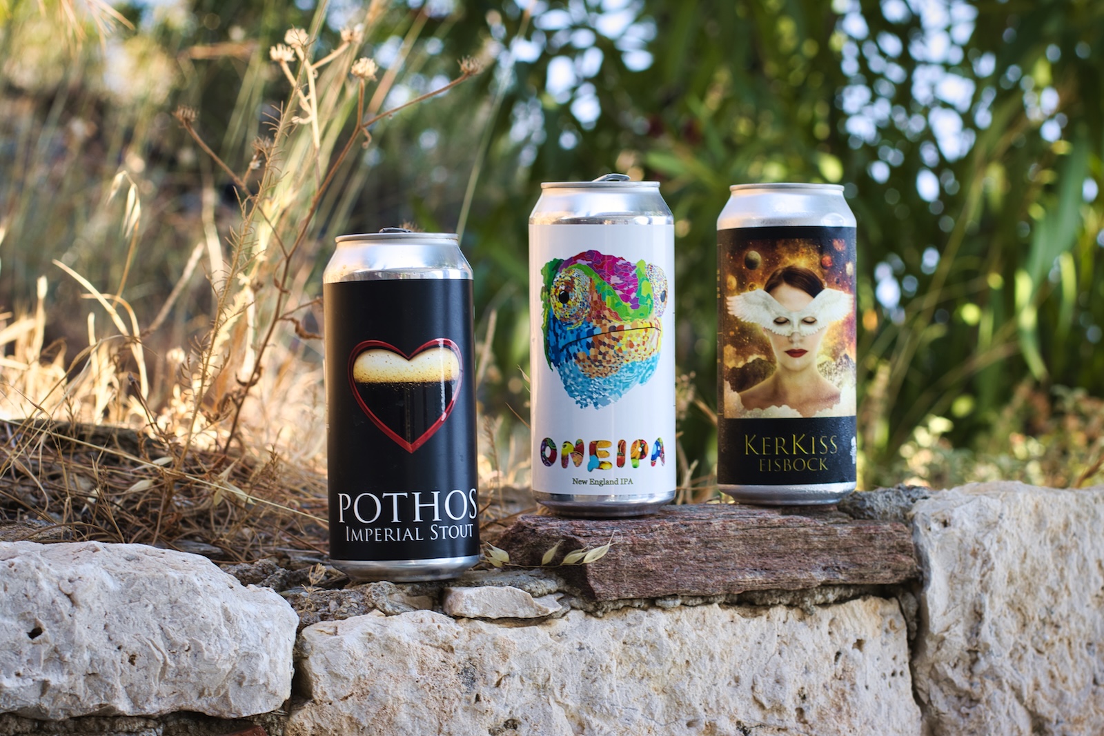 Pothos, ONEIPA en Kerkiss bieren van brouwerij Samos Beer