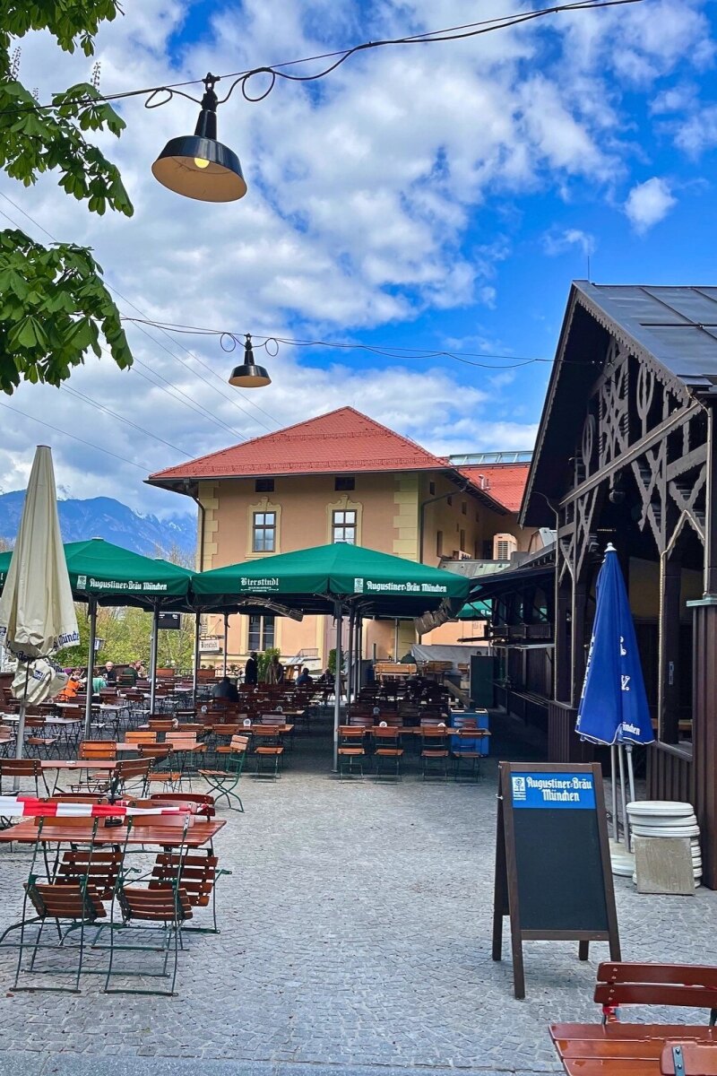 Outside seating area Bierstindle in Innsbruck