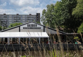 Outdoor terrace at Baxbier Brewery in Groningen 