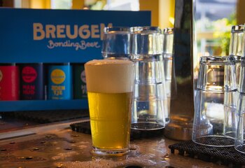 Fresh beer from tap at Breugem Meeting Point