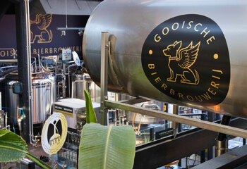 Bier tanks voor opslag en tappen van Gooisch bier