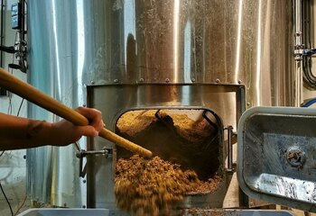 Spent grain removal at Kaapse Brouwers in Rotterdam
