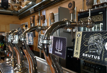 Taproom at Utrecht craft brewery Brouwerij Maximus