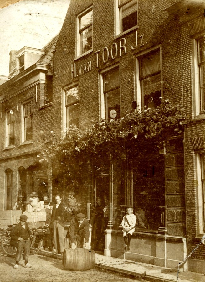 Van Toor Distillery in Vlaardingen